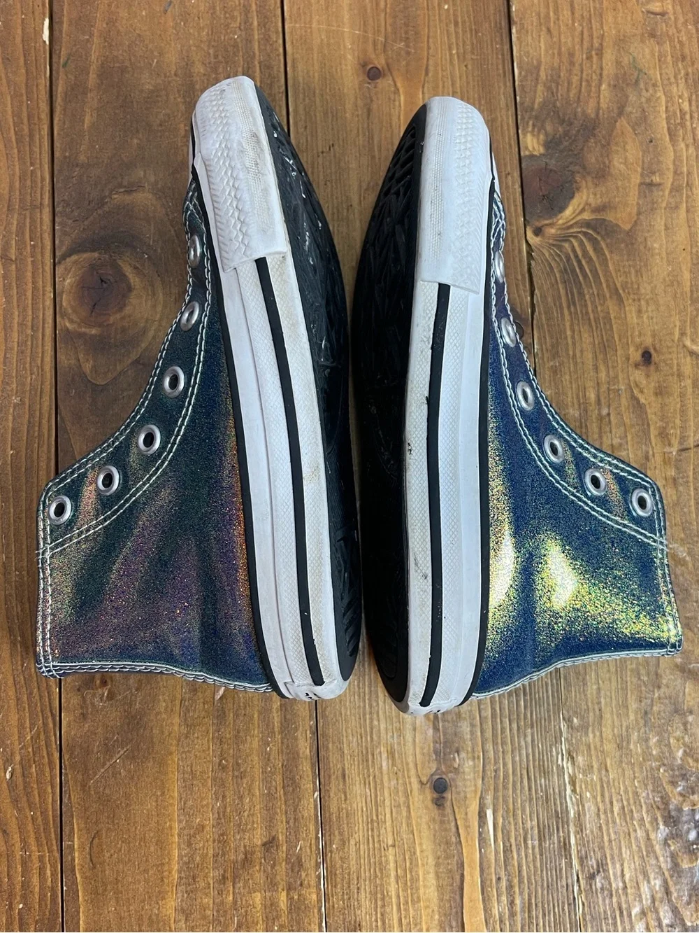 Converse little girls size 11 high top sneakers iridescent